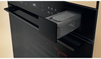 WOI7P8FHT1SBA černá Prodloužená záruka na 5let zdarma po registraci a 10let na ventilátor od výrobce