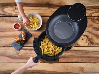 516890000 SkyFry černá